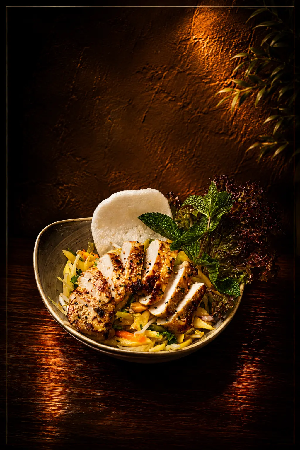Hähnchen-Bowl mit Mango-Salat